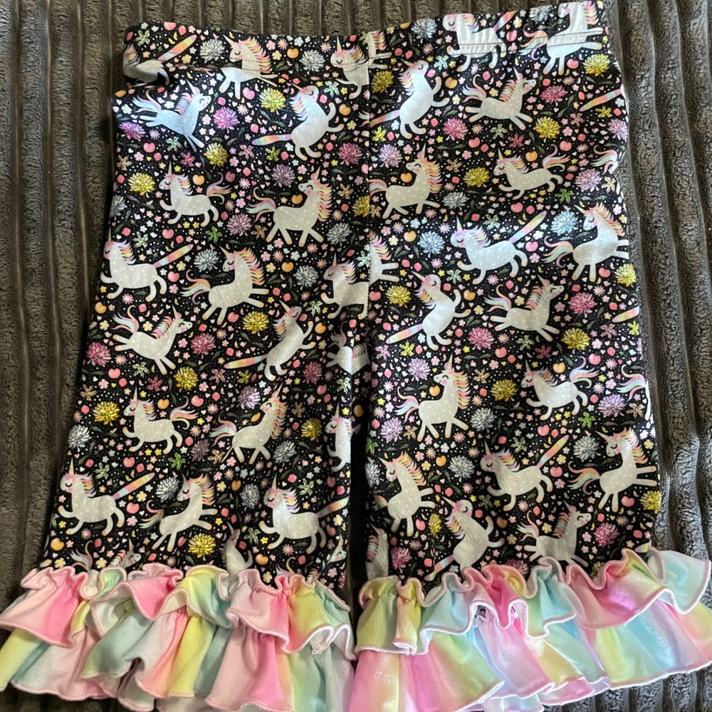 New Charlie’s Project pedal pusher ruffle unicorn party shorts